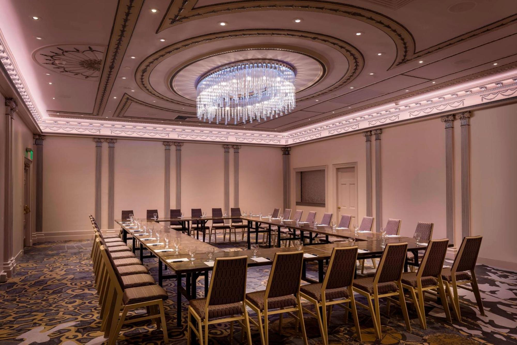 Sheraton Commander Hotel Кембридж Экстерьер фото